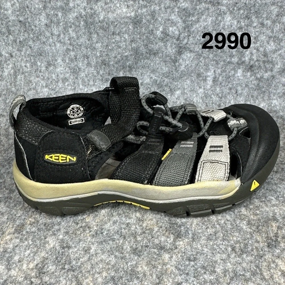 Keen Newport H2 Sport Sandals Youth Size 13 Gray Black Green Outdoor Washable